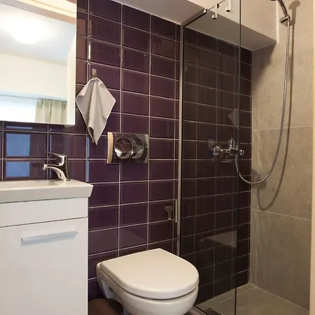 Scandi apartment downtown Η4