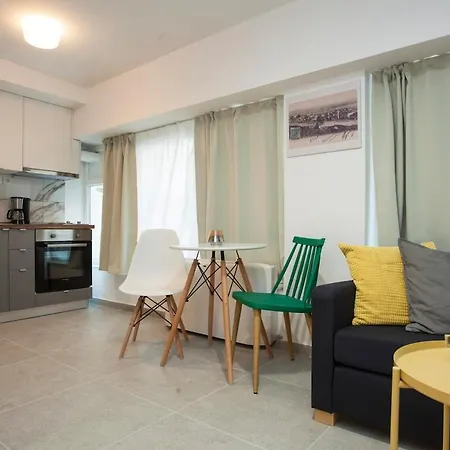 Scandi Apartment Downtown Η4 *