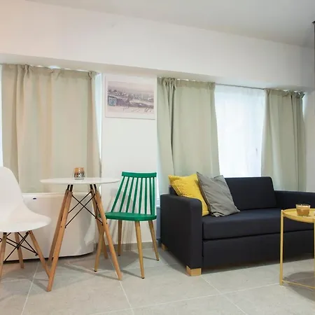 公寓 Scandi Apartment Downtown Η4